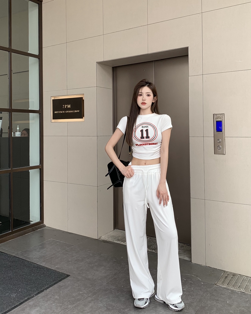 B197_3.jpg B197_3.jpg?id=1hUAXStI-9zgH5VMUCgB3ecL_j4TlJw-r
