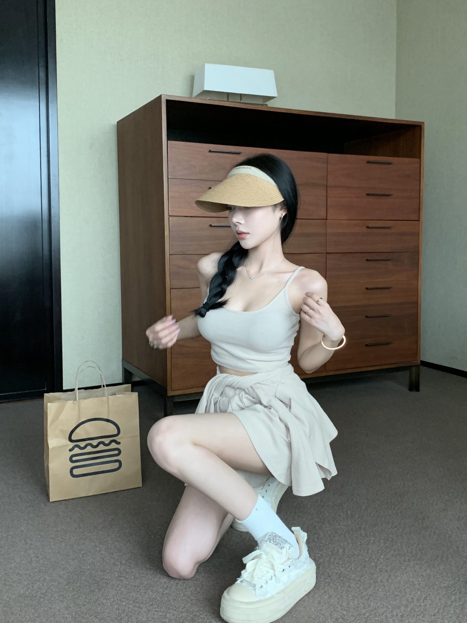 B211_6.jpg B211_6.jpg?id=15wTEzegLjDy6PrhyeFGCT2_xoVHNWM03