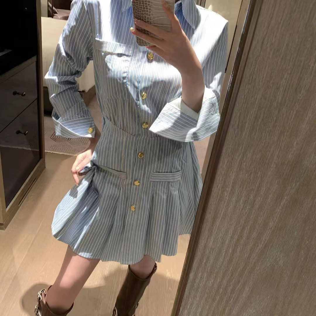 1 (9)