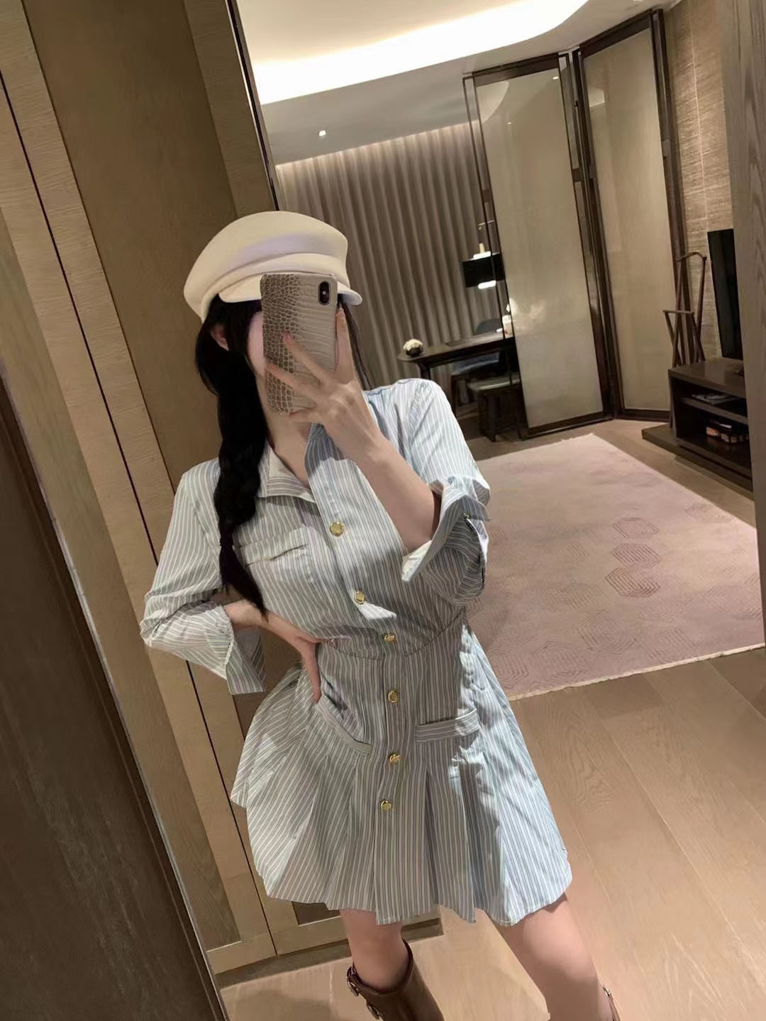 1 (2)