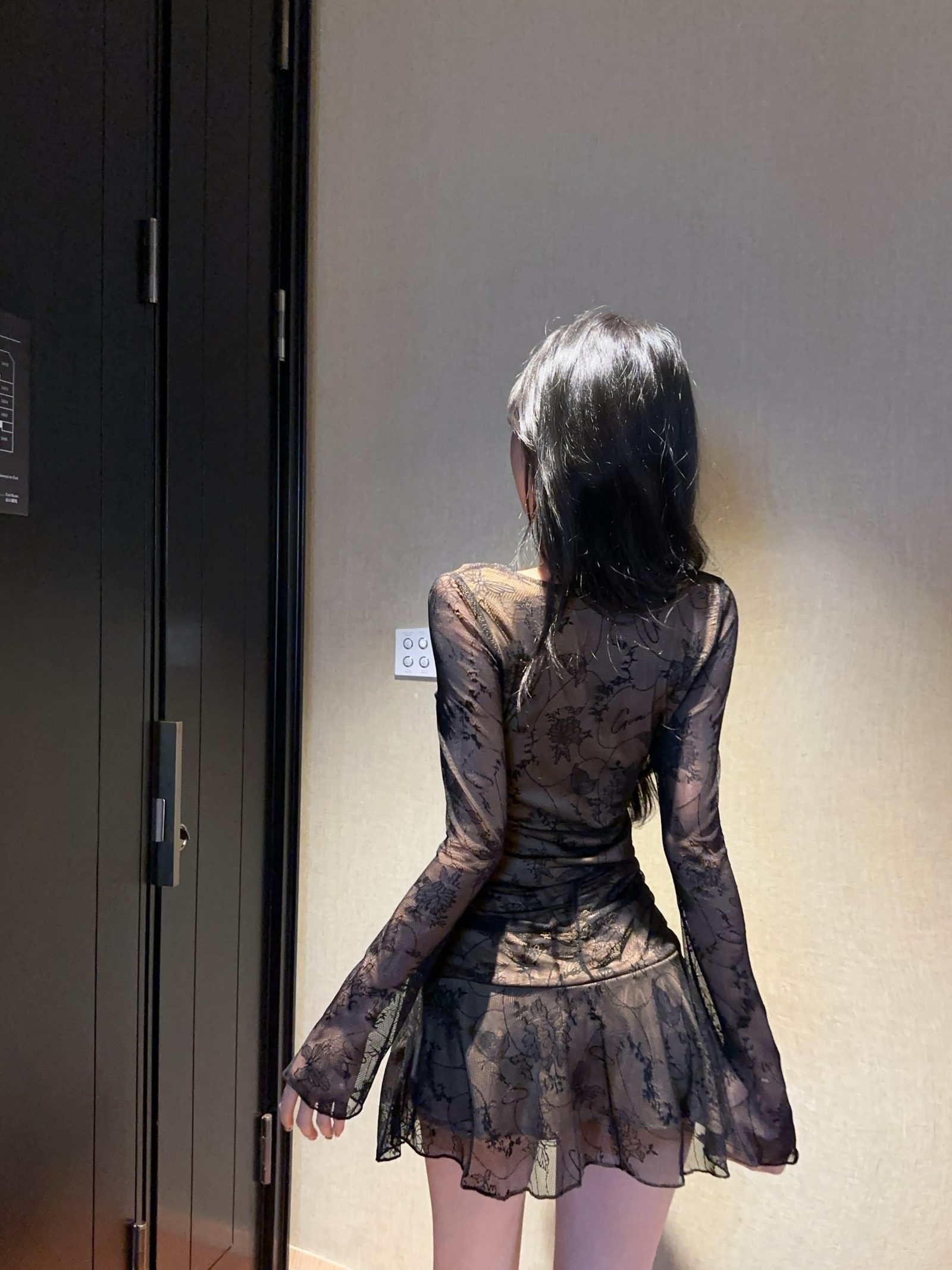 D114_11.jpg
