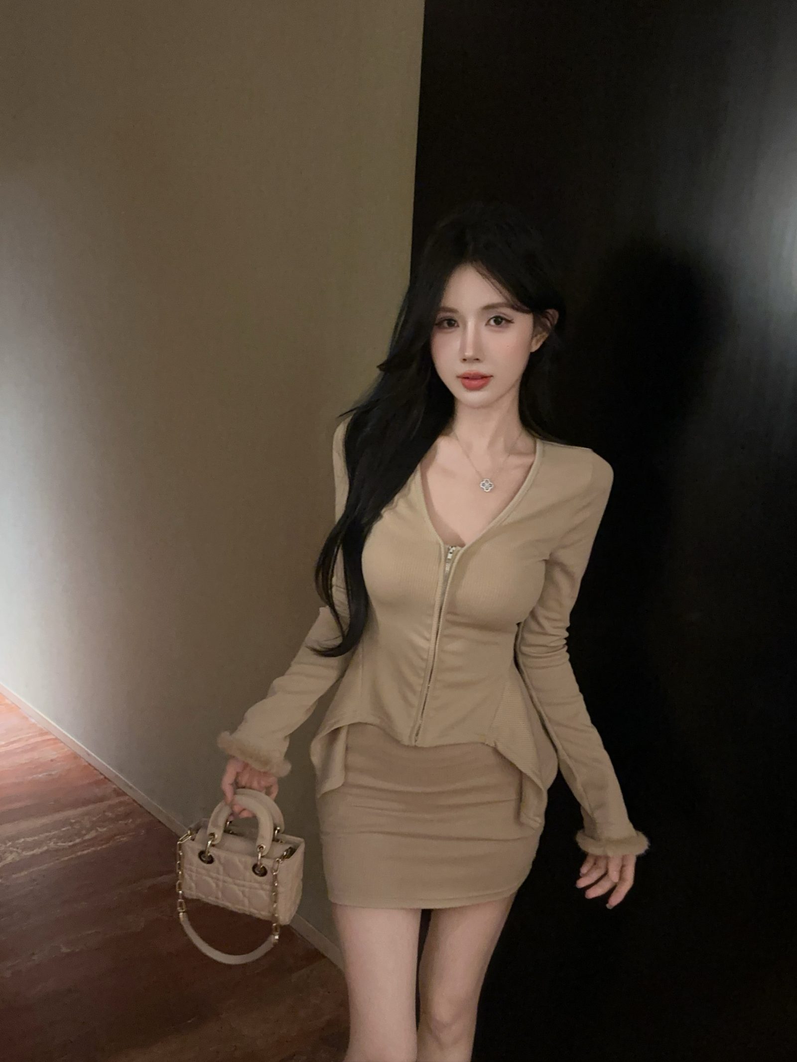 D204_13.jpg