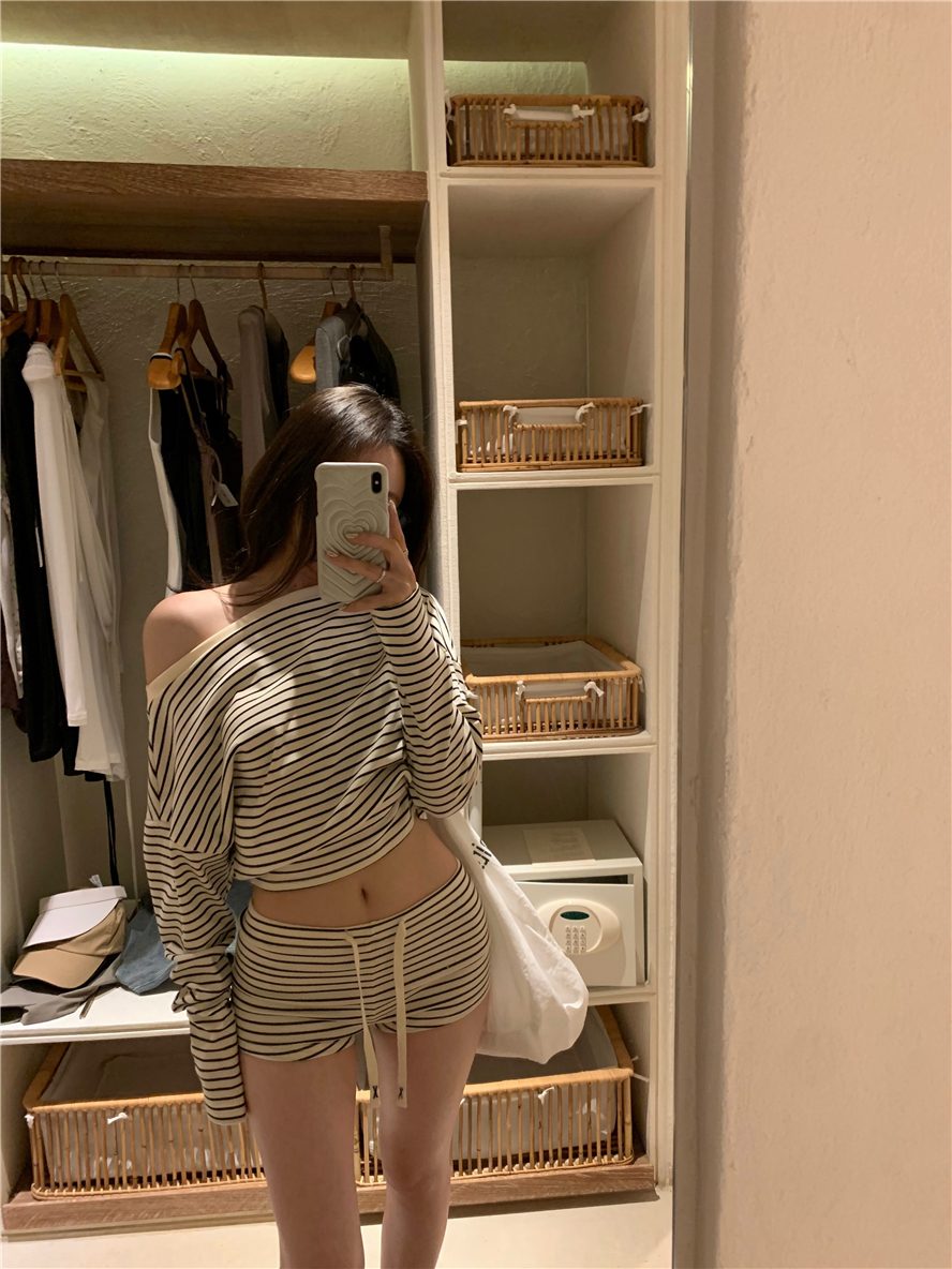 D241_11.jpg