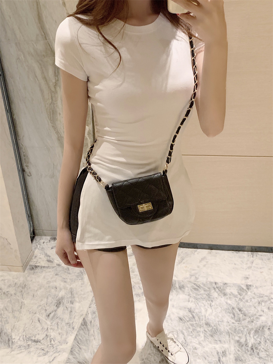 D439_11.jpg